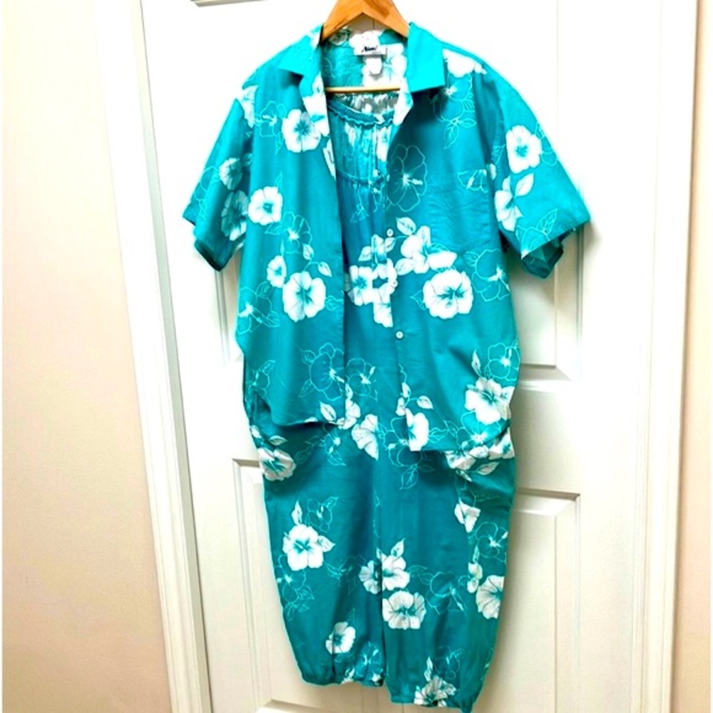 Vintage aloha romper & shirt set, blue & white hibiscus, 2 piece set, M/L